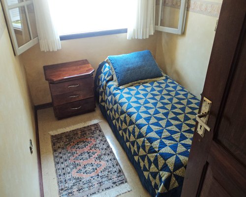 A well furnished bedroom.