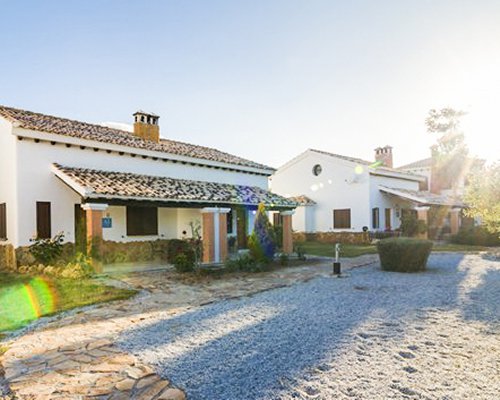 Exterior view of Country Club Ibipozo resort.
