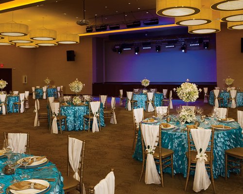 An indoor fine dining restaurant.