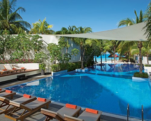 Dreams Sands Cancun Resort &amp; Spa