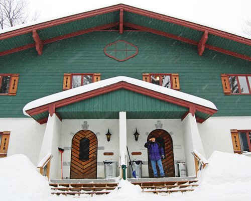 Killington Chalet Snowking/Snowqueen