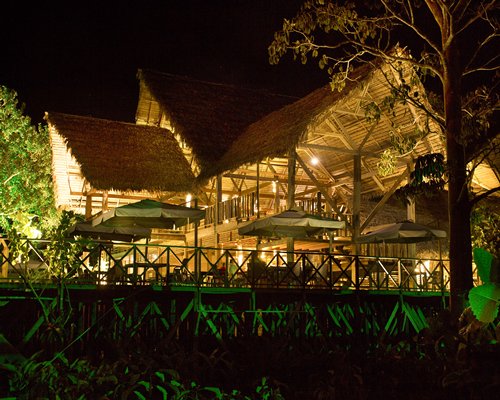 Scenic exterior view of Hotel On Vacation Amazon.