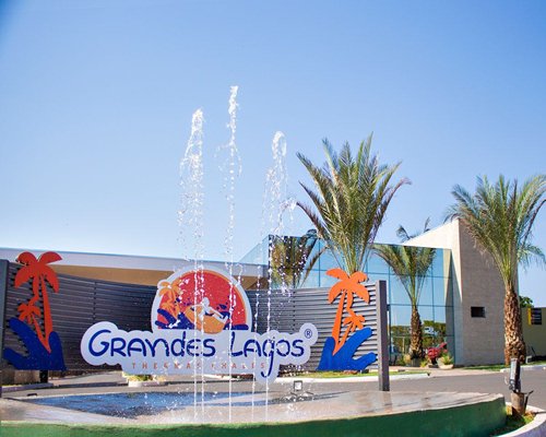 Hotel Grandes Lagos Chales