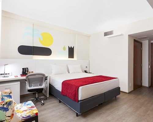 A well furnished bedroom.