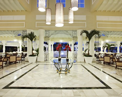 A well furnished large lounge area of the hotel.