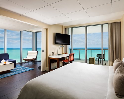 Eden Roc Miami Beach Hotel