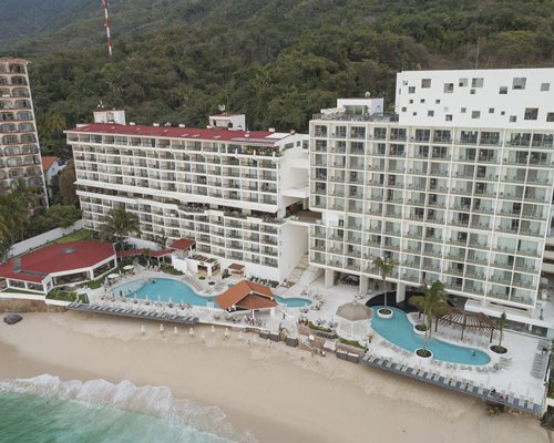 Exterior view of Grand Park Royal Luxury Resort Puerto Vallarta