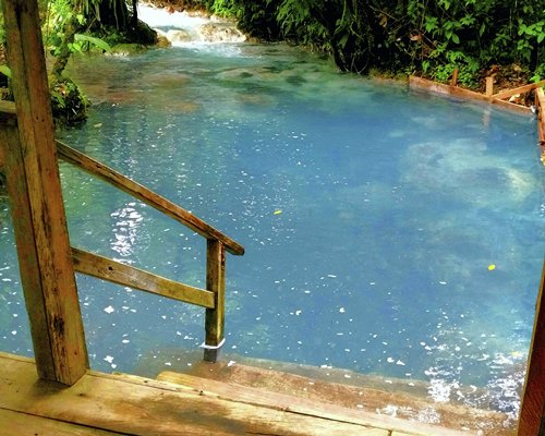 Blue River Resort &amp; Hot Springs - 3 Nights