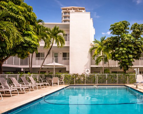 Suite Rooms with pool at Park Royal Homestay Miami Beach by Royal Holiday LG