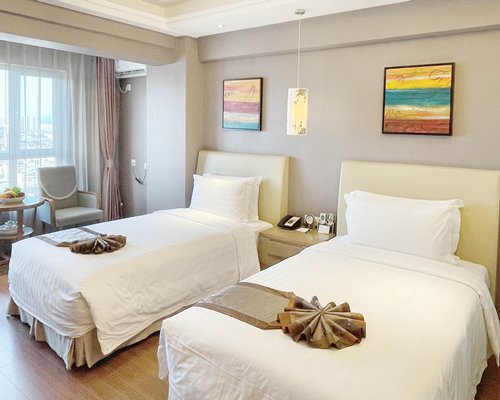 Qinhuangdao Jinjiang Peninsula Season Apartment Hotel