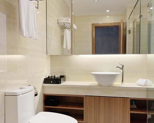 Qinhuangdao Peninsula Four Seasons Hotel