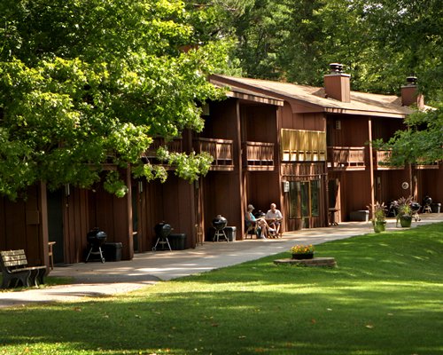 Lake Forest Resort