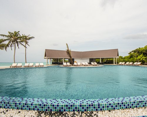 Hondaafushi Island Resort