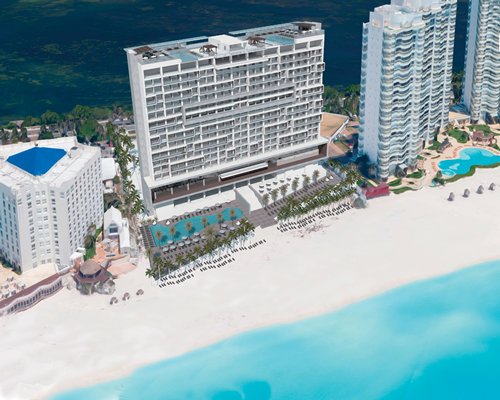 TravelSmart at Royalton CHIC Suites Cancun Image