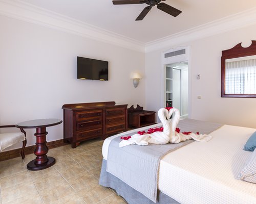 Senator Puerto Plata Spa Resort room with queen bed