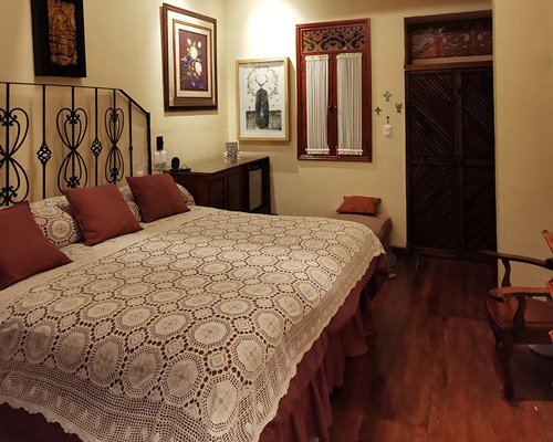 Hotel Boutique Casa Cid De Leon by Club Latour - 3 Nights