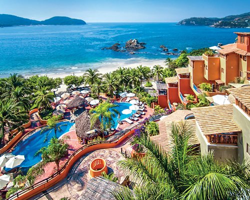 Embarc Zihuatanejo