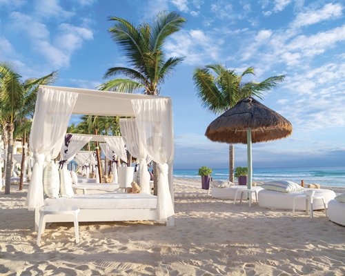 Now Emerald Cancun Resort