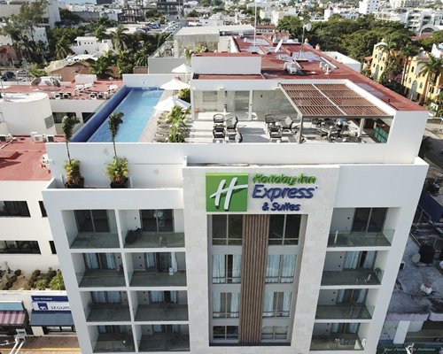 Holiday Inn Express & Suites Playa del Carmen Image