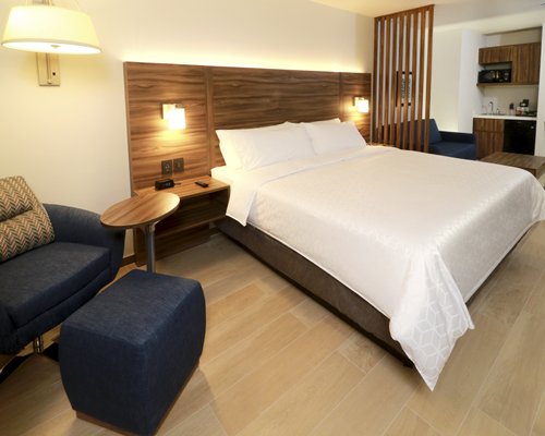 Holiday Inn Express & Suites Playa del Carmen