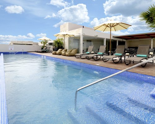 Holiday Inn Express & Suites Playa del Carmen