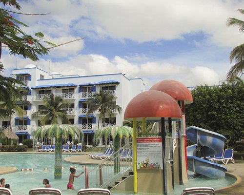 Playa Blanca Beach Resort y Spa