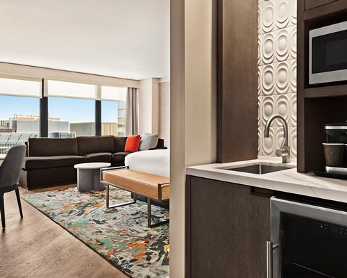 Chicago Magnificent Mile, a Hilton Grand Vacations Club