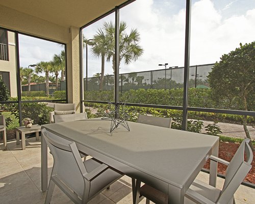 Naples Bay Resort & Marina