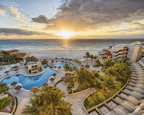 Park Royal Beach Cancún All Inclusive - 4 Nights Image
