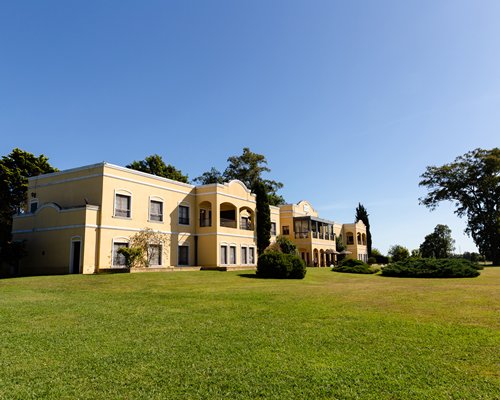 Wyndham Garden Lujan - 2 Nights