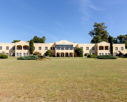 Wyndham Garden Lujan - 2 Nights