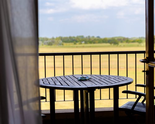 Wyndham Garden Lujan - 2 Nights