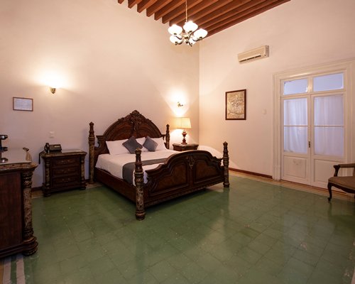 Hotel Señorial - 3 Nights