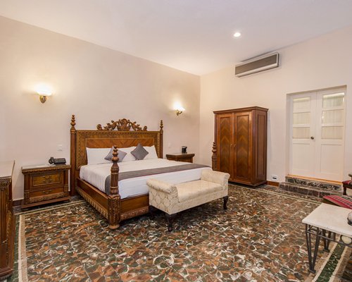 Hotel Señorial - 3 Nights