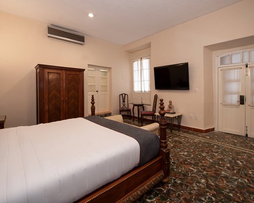 Hotel Señorial - 3 Nights