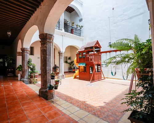 Hotel Señorial - 3 Nights