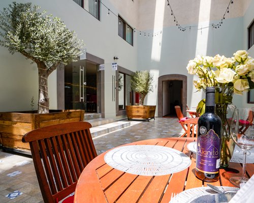 Hotel Señorial - 3 Nights