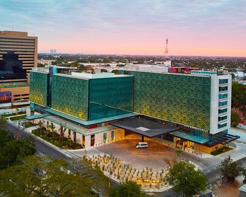 City Express Plus by Marriott Mérida - 3 Nights