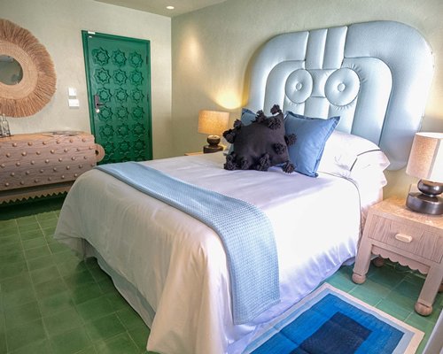 William Hotel - 3 Nights