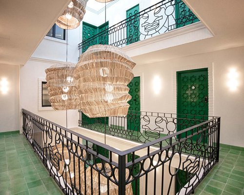 William Hotel - 3 Nights