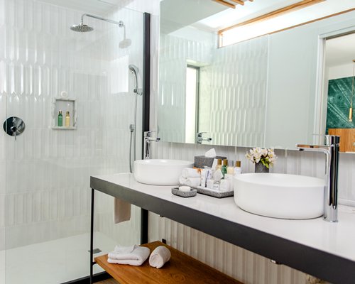 Baño Dreams Flora Resort & Spa
