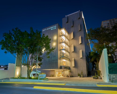 City Express Plus by Marriott Guadalajara Providencia - 3 Nights