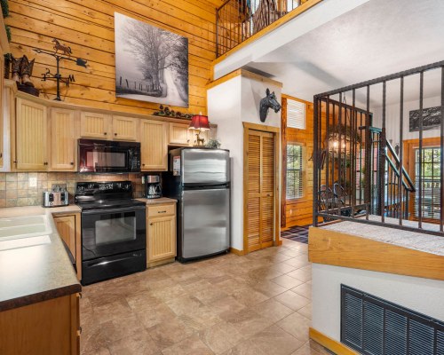 Cabins at Grand Mountain by Thousand Hills Vacations
