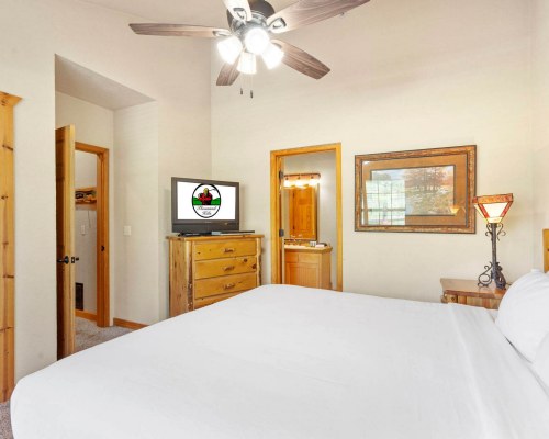 Cabins at Grand Mountain by Thousand Hills Vacations