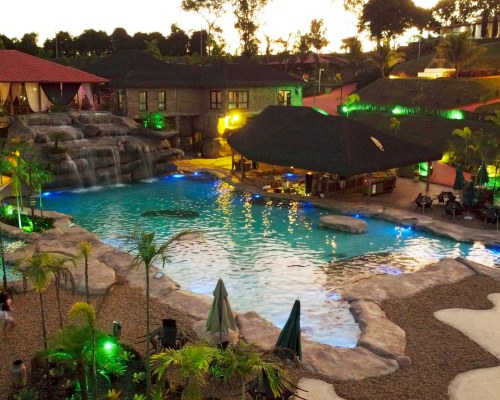 Parque do Avestruz Eco Resort