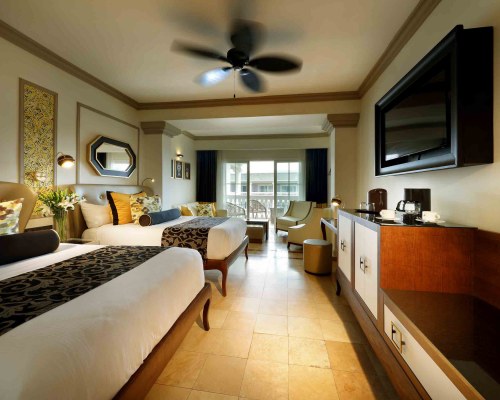 The Signature Level at Grand Palladium Lady Hamilton Resort & Spa