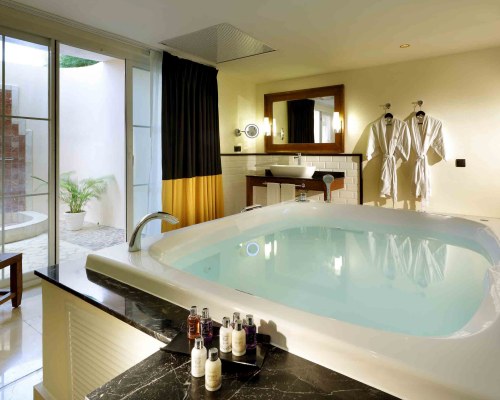The Signature Level at Grand Palladium Lady Hamilton Resort & Spa