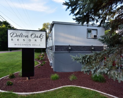 Delton Oaks Resort