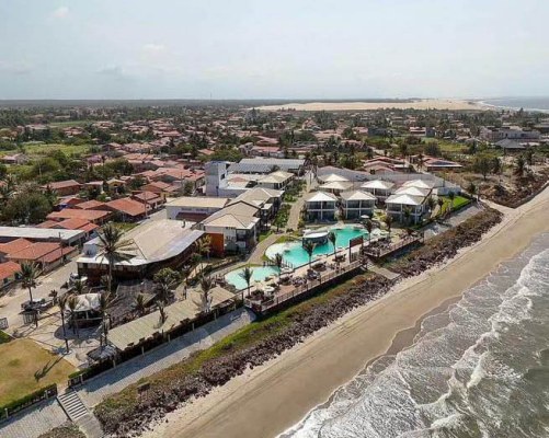 Oiti Beach Resort Tu...