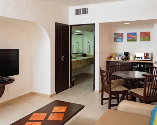 Laguna Suites - 4 Nights